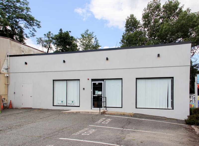 More Photos Of 72-76 Route 59, Spring Valley Freestanding For Lease
