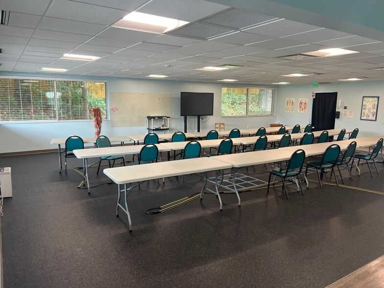 More Photos Of 1888 Cotillion Dr, Atlanta Loft Creative Space For Sale