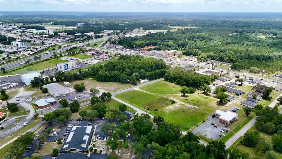 Primary Photo Of 3650 NW Devane St, Lake City Land For Lease