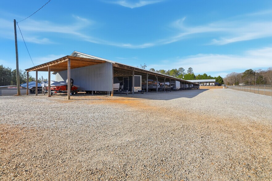 More Photos Of 2540 Silver Shoals rd, Toccoa Flex For Sale