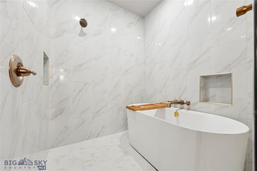 More Photos Of 140 W Park St, Butte Apartments For Sale