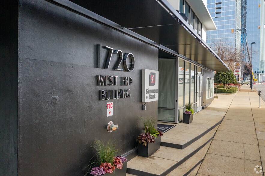 More Photos Of 1720 W End Ave, Nashville Office For Lease