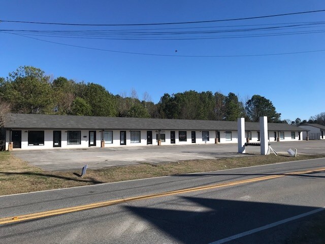 More Photos Of 7535 Wall Triana Hwy, Madison Storefront Retail Office For Lease