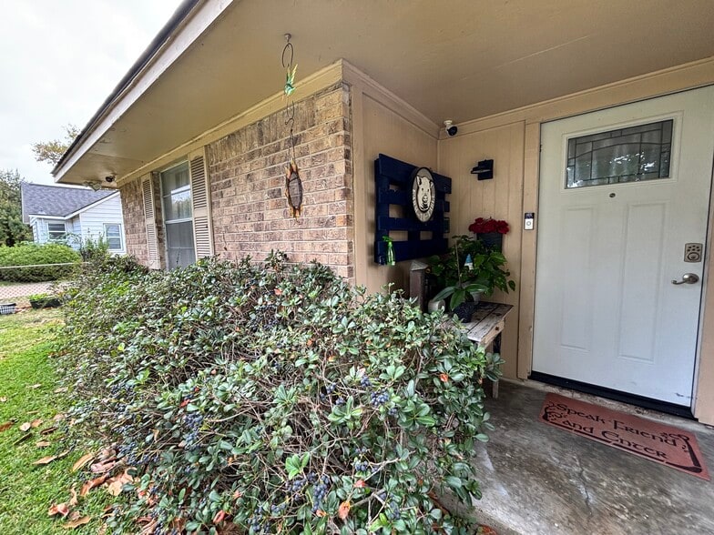 More Photos Of 14515 Sommermeyer St, Houston Office For Sale