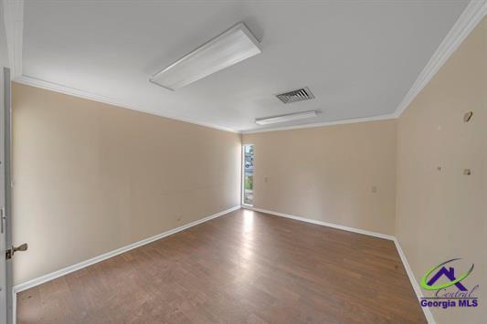More Photos Of 512 Sumter St, Montezuma Medical For Sale