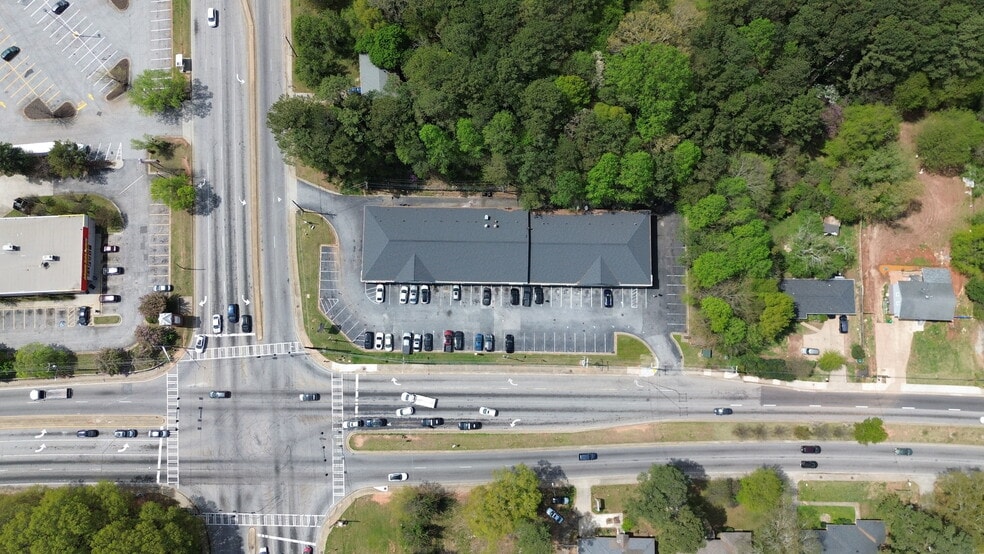 More Photos Of 414 N Hairston Rd, Stone Mountain Freestanding For Sale