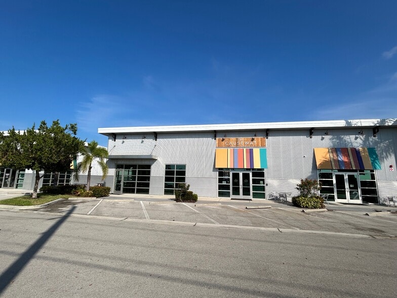 More Photos Of 28280 Old 41 Rd, Bonita Springs Research And Development For Lease