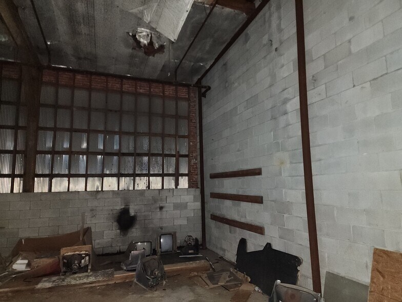 More Photos Of 801 Gold street St, Rocky Mount Industrial For Sale