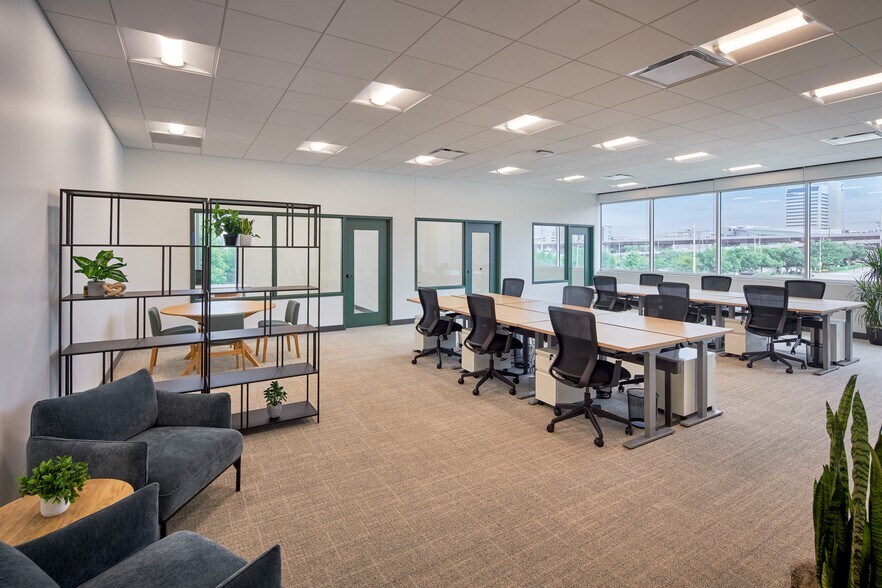 More Photos Of 1501 Mike Fahey St, Omaha Coworking Space