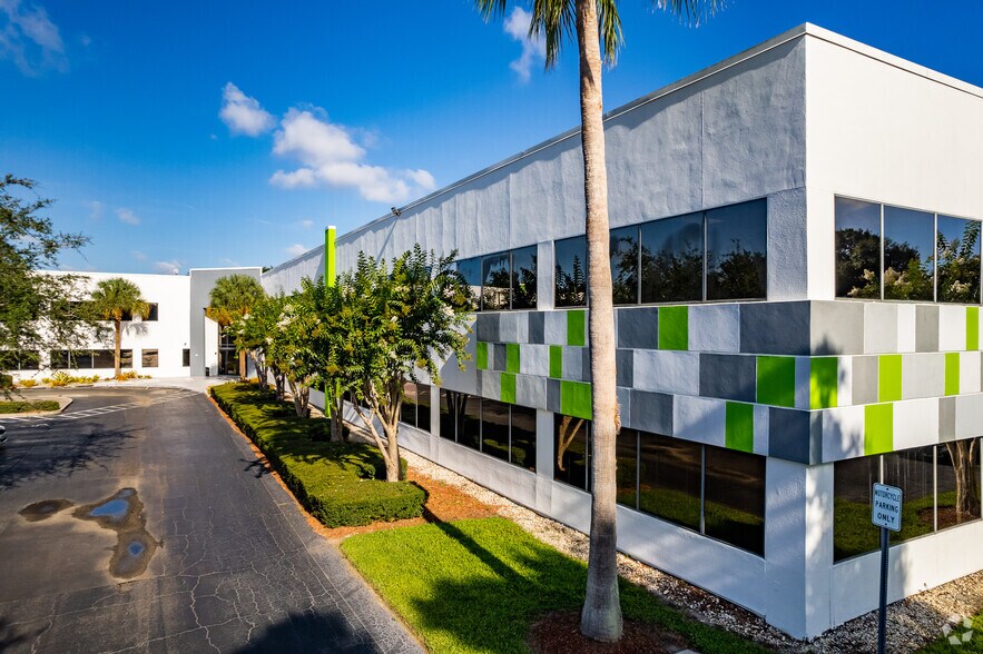 More Photos Of 7800 Southland Blvd, Orlando Office For Lease
