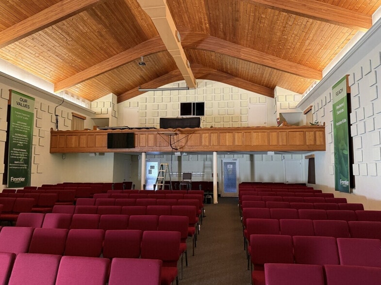 More Photos Of 2508 Westside Dr, Leesburg Religious Facility For Sale