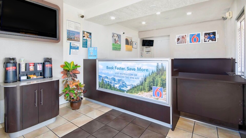 More Photos Of 3007 Cerrillos Rd, Santa Fe Hotel For Sale
