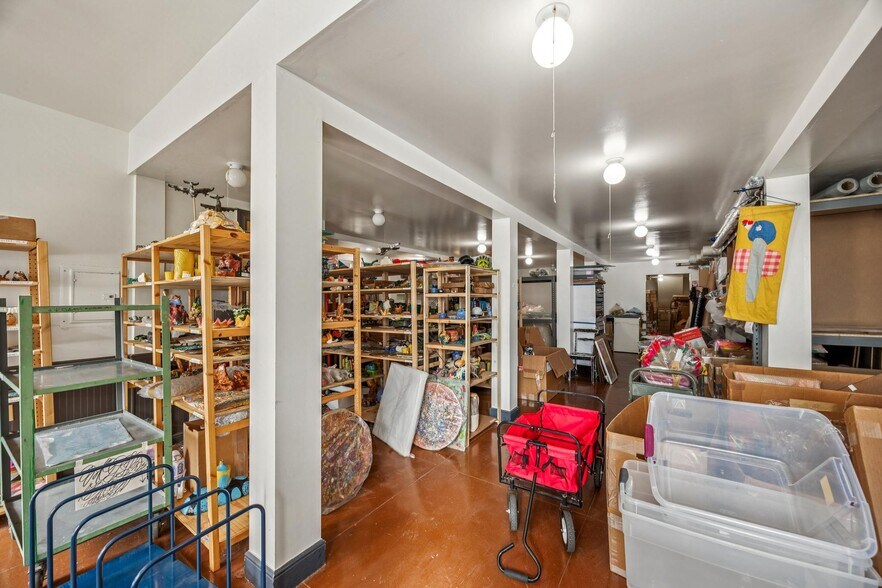 More Photos Of 356-360 24th St, Oakland Flex For Sale