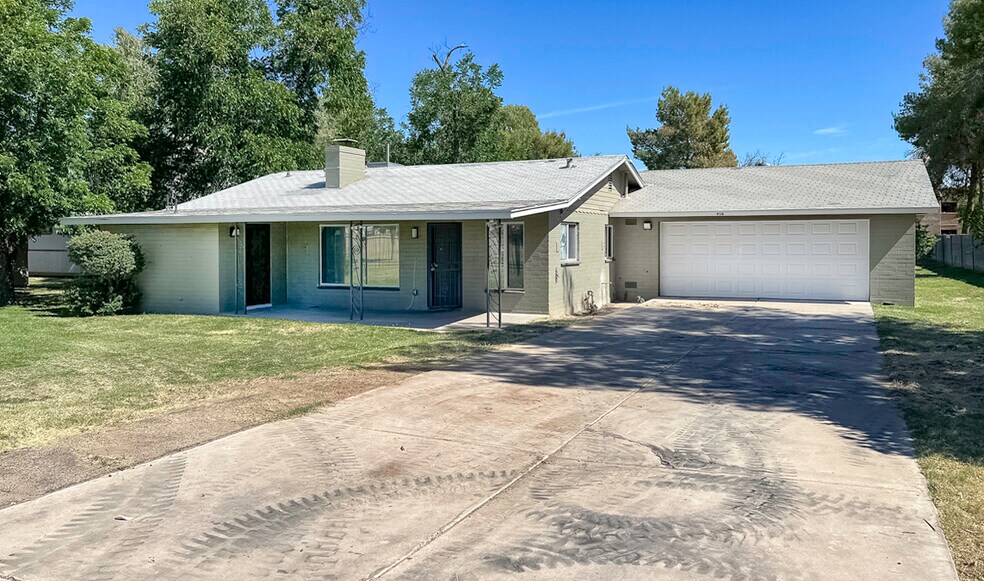 More Photos Of 958 W Main St, Mesa Flex For Lease