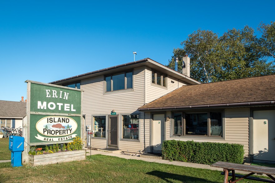 More Photos Of 26260 Main St, Beaver Island Hotel For Sale