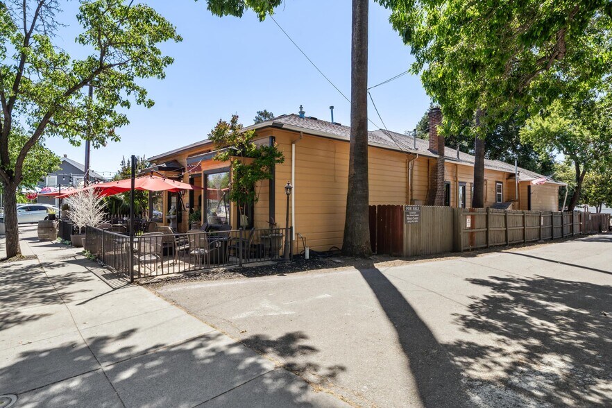 More Photos Of 4473 Railroad Ave, Pleasanton Storefront Retail Residential For Sale