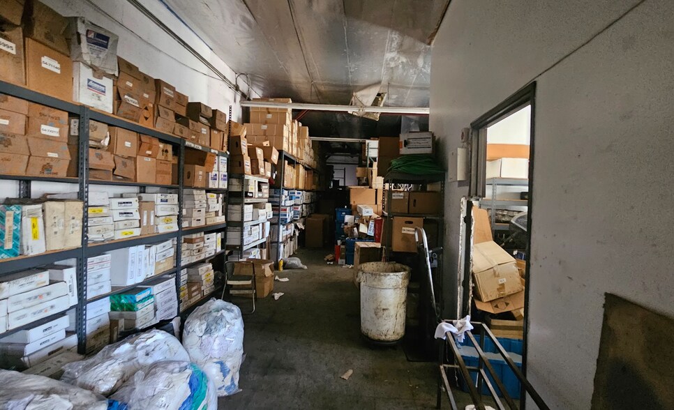 More Photos Of 7118 S Main St, Los Angeles Land For Sale