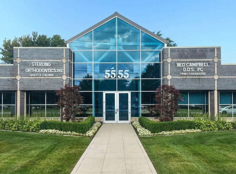 More Photos Of 5555 Metropolitan Pky, Sterling Heights Medical For Lease