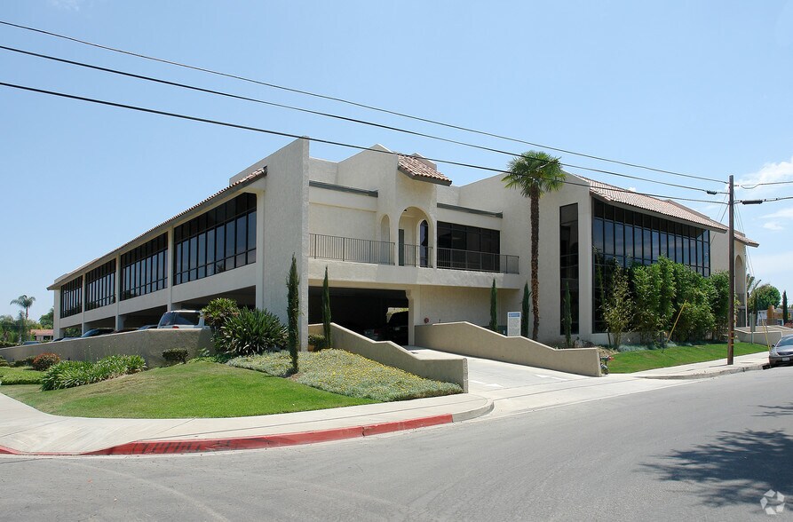 More Photos Of 801 E Chapman Ave, Fullerton Medical For Lease