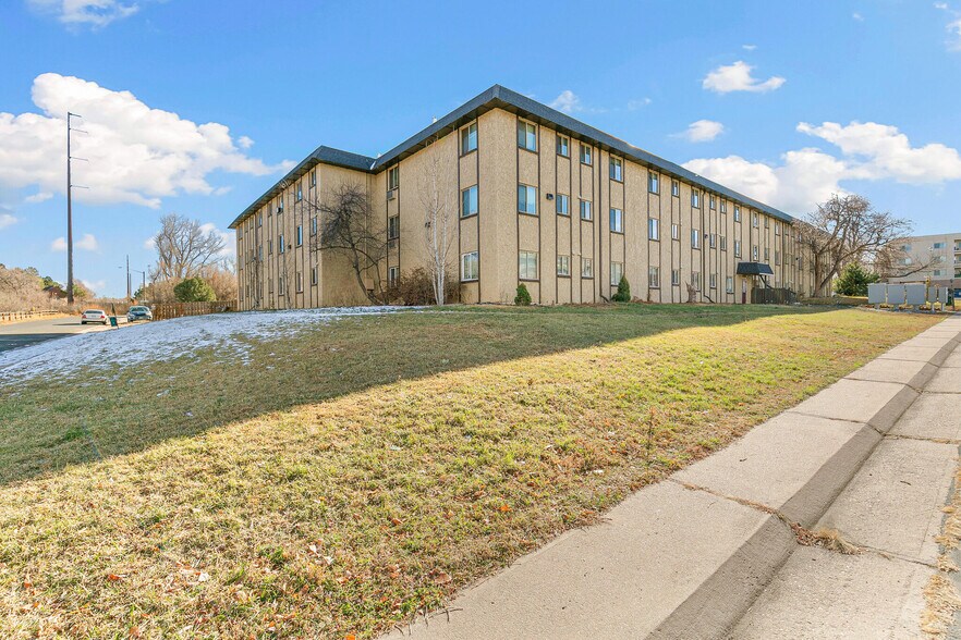 More Photos Of 5228 S Fox St, Littleton Apartments For Sale