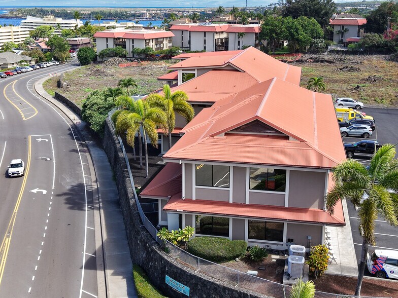 More Photos Of 75-5905 Walua Rd, Kailua Kona Office For Lease