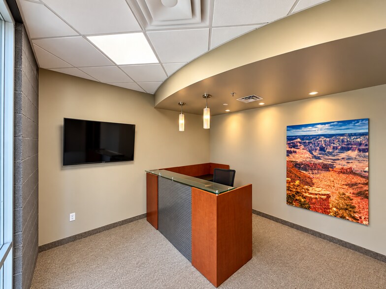 More Photos Of 1255 W Rio Salado Pkwy, Tempe Office For Sale