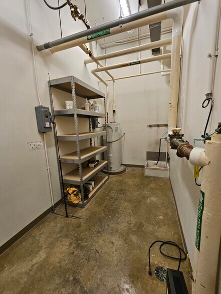 More Photos Of 1120 Professional Blvd, Evansville Office For Sale