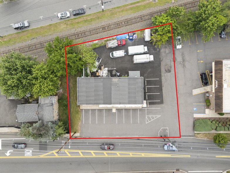 More Photos Of 111 Kinderkamack Rd, Emerson Freestanding For Sale