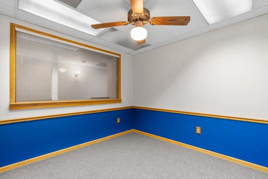 More Photos Of 7960-7990 Old Georgetown Rd, Bethesda Medical For Lease