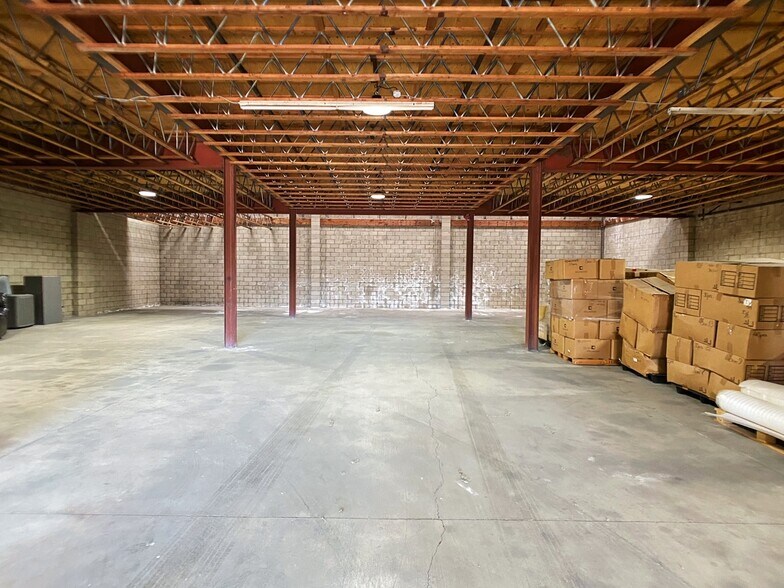 More Photos Of 9517 Gidley St, Temple City Manufacturing For Lease