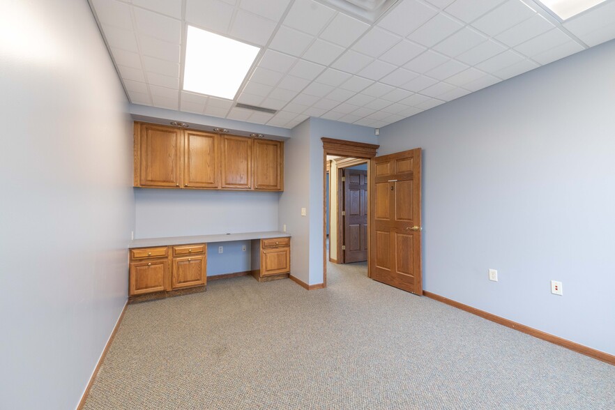 More Photos Of 2104 E Eleven Mile Rd, Warren Office For Lease