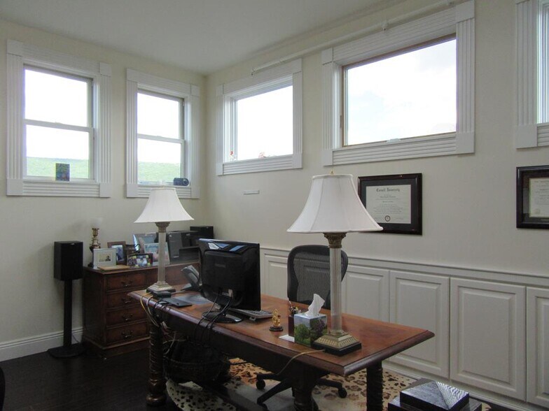 More Photos Of 29 E Market St, Corning Office Residential For Lease