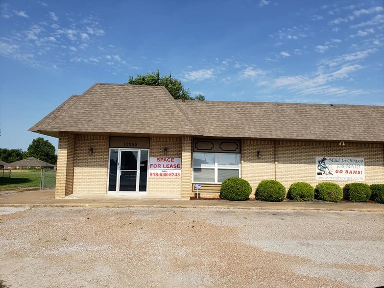 Primary Photo Of 11300 N Garnett Rd, Owasso Flex For Sale