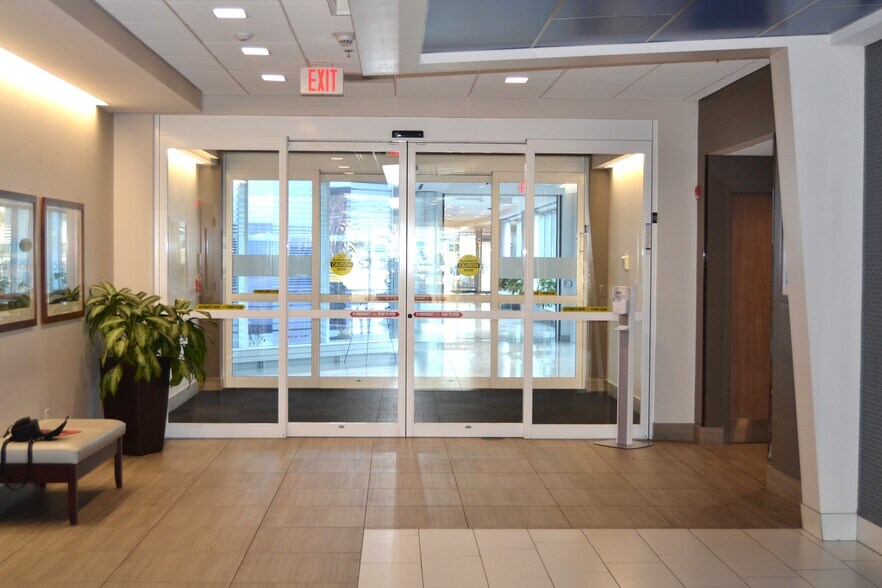 More Photos Of 2 Hospital Plz, Old Bridge Medical For Lease