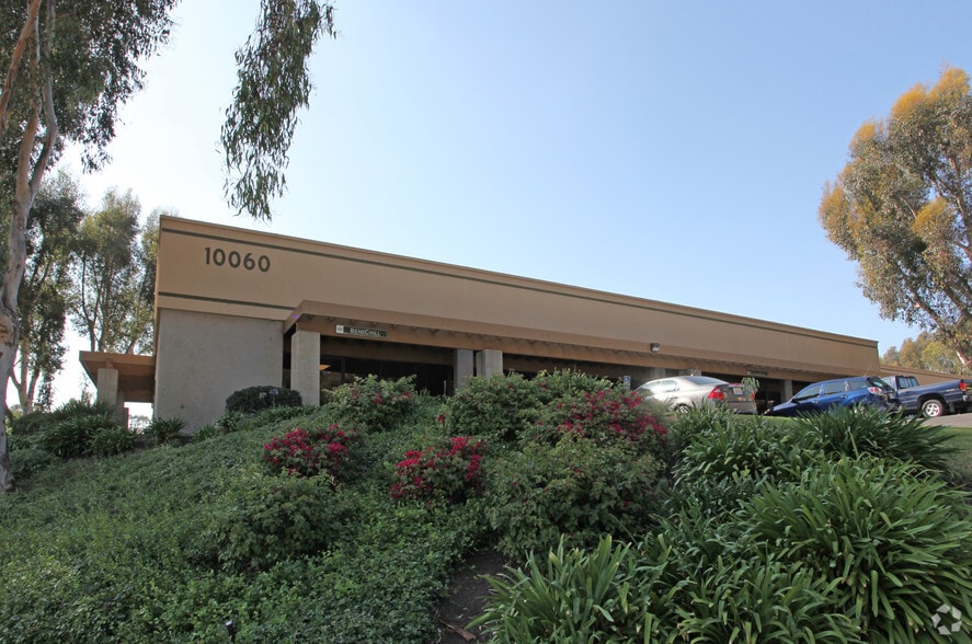 More Photos Of 10060 Carroll Canyon Rd, San Diego Research And Development For Lease
