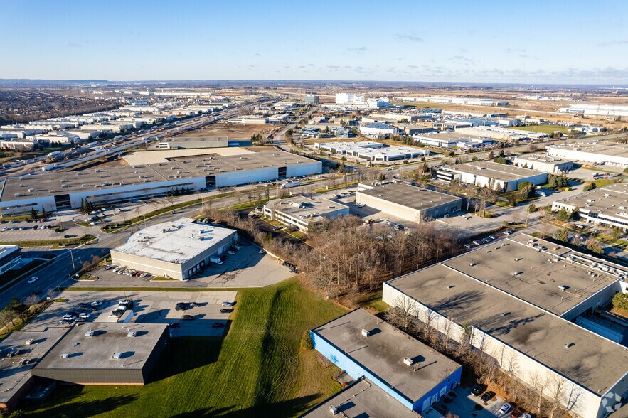 More Photos Of 2505 Meadowvale Blvd, Mississauga Flex For Lease