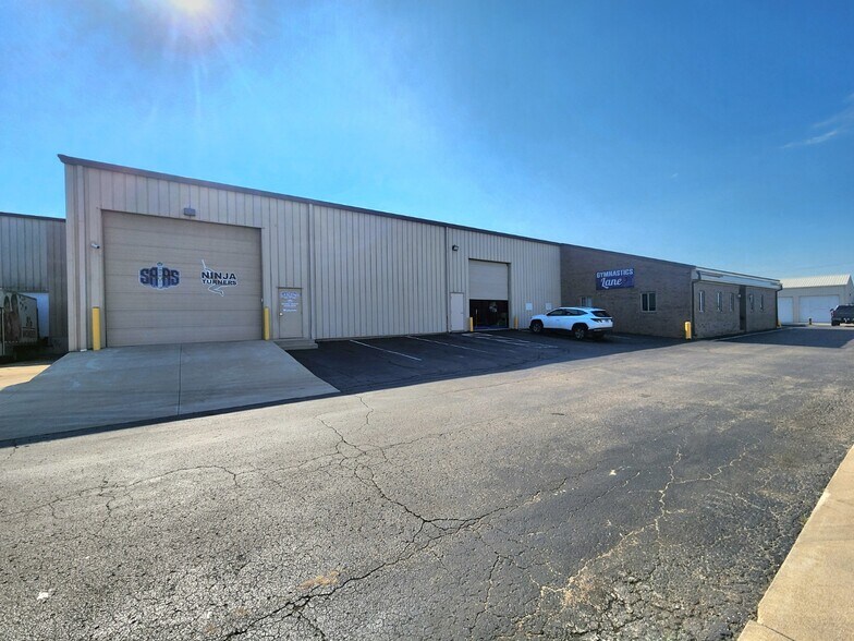 More Photos Of 1531 W Tipton St, Seymour Warehouse For Sale