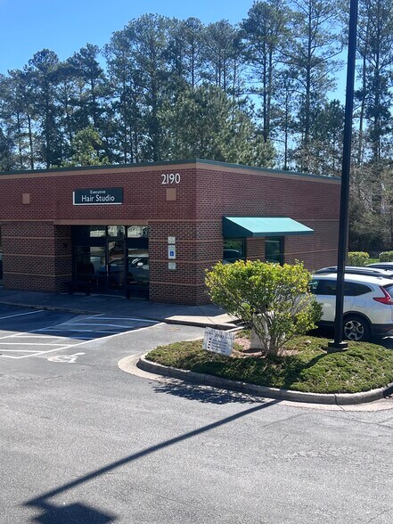 More Photos Of 2190 N Salem St, Apex Showroom For Sale