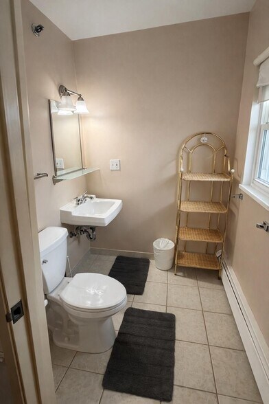 More Photos Of 10 Bruen Ct, Rensselaer Hospitality For Sale
