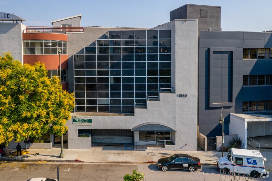 More Photos Of 11040 Santa Monica Blvd, Los Angeles Office For Lease