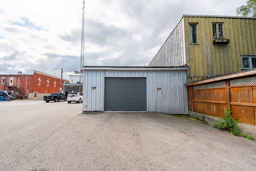 More Photos Of 7 Main St W, Ridgetown Storefront Retail Residential For Sale