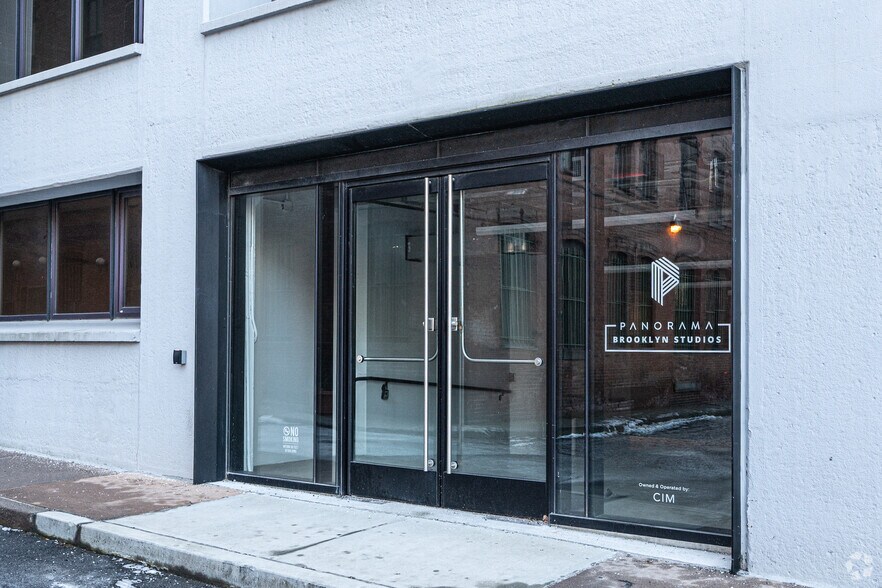 More Photos Of 25 Columbia Hts, Brooklyn Office For Lease
