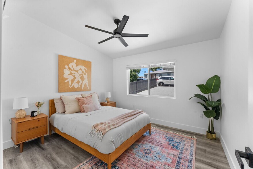 More Photos Of 2722 Nye St, San Diego Apartments For Sale