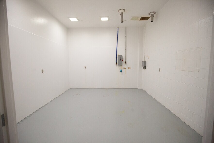 More Photos Of 1001 S 3rd St W, Missoula Manufacturing For Sale