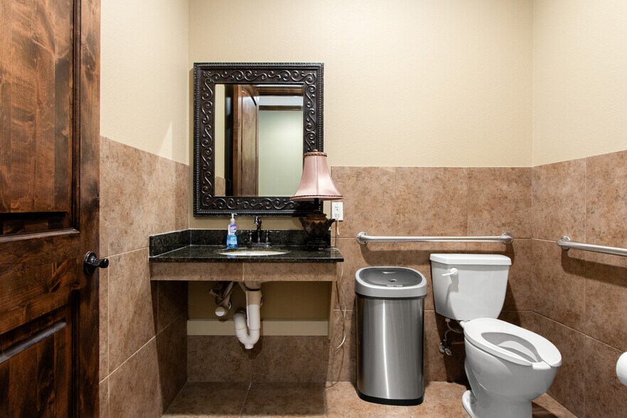 More Photos Of 301 S Watters Rd, Allen Office For Lease