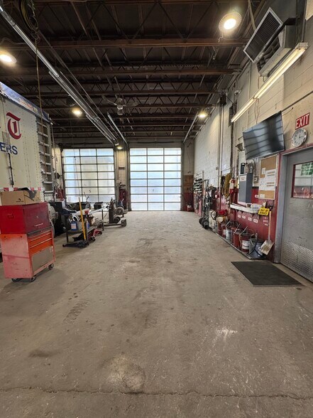 More Photos Of 301 Slater Rd NW, Cranbrook Industrial For Sale