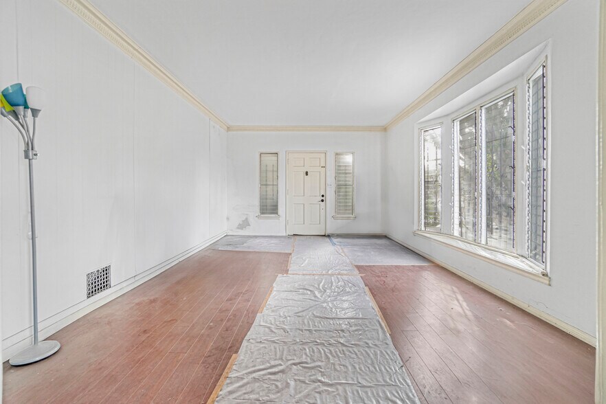 More Photos Of 728 S Genesee Ave, Los Angeles Apartments For Sale