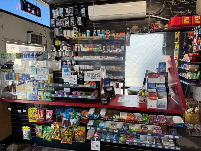 More Photos Of 16850 Stoddard Wells Rd, Victorville Service Station For Sale