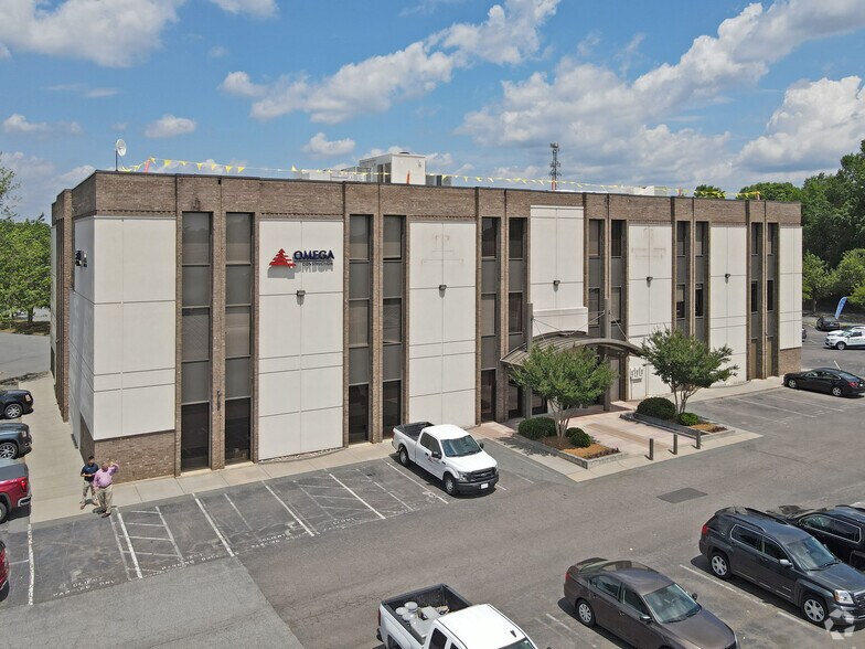More Photos Of 1100 S Stratford Rd, Winston-Salem Unknown For Lease