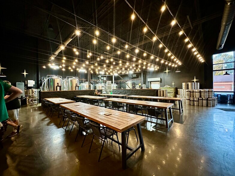 More Photos Of 2412 Cable Ct, Lima Specialty For Sale